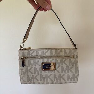 MICHAEL Michael Kors Jet Set Large Wristlet